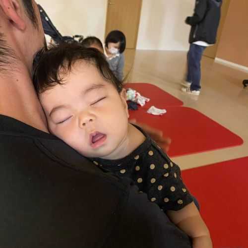 寝ている子ども